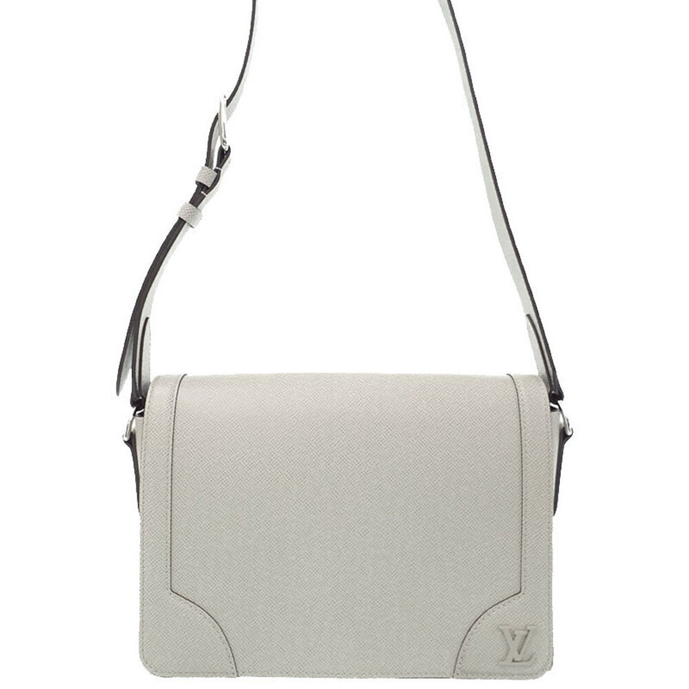 Louis Vuitton Taiga Flap Messenger Bag Shoulder